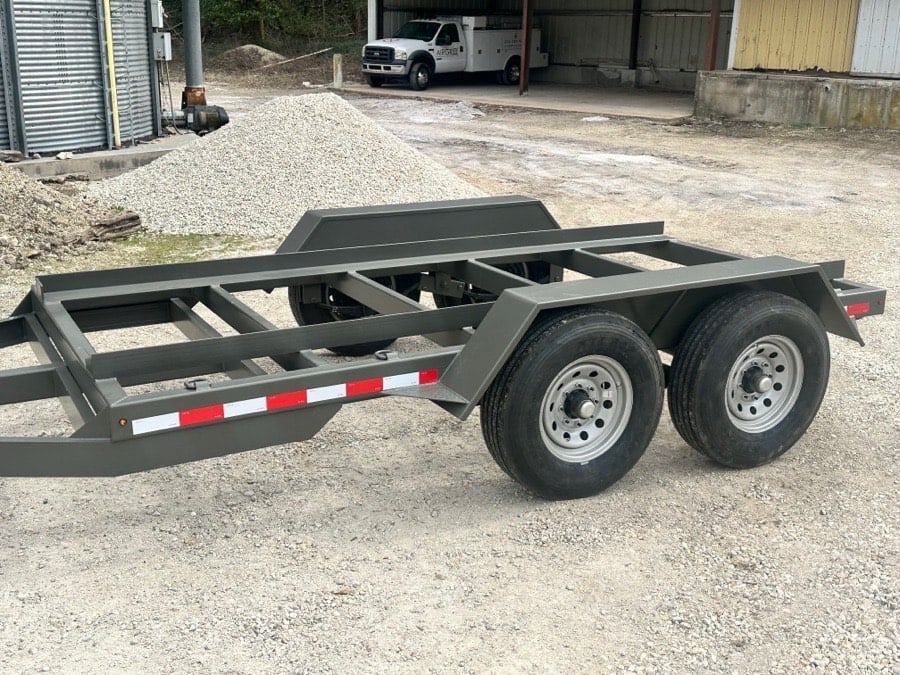 Hopper Caddy tandem-axle trailer